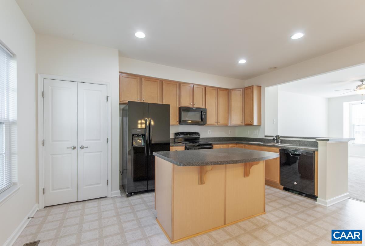 2173 SILK WOOD CT, CHARLOTTESVILLE, Virginia 22911, 3 Bedrooms Bedrooms, ,2 BathroomsBathrooms,Residential,For sale,2173 SILK WOOD CT,668383 MLS # 668383