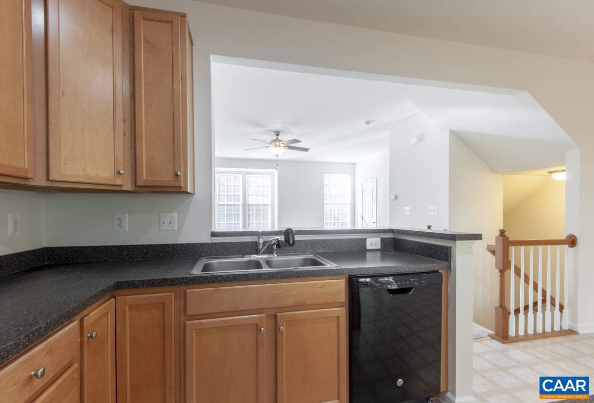 2173 SILK WOOD CT, CHARLOTTESVILLE, Virginia 22911, 3 Bedrooms Bedrooms, ,2 BathroomsBathrooms,Residential,For sale,2173 SILK WOOD CT,668383 MLS # 668383