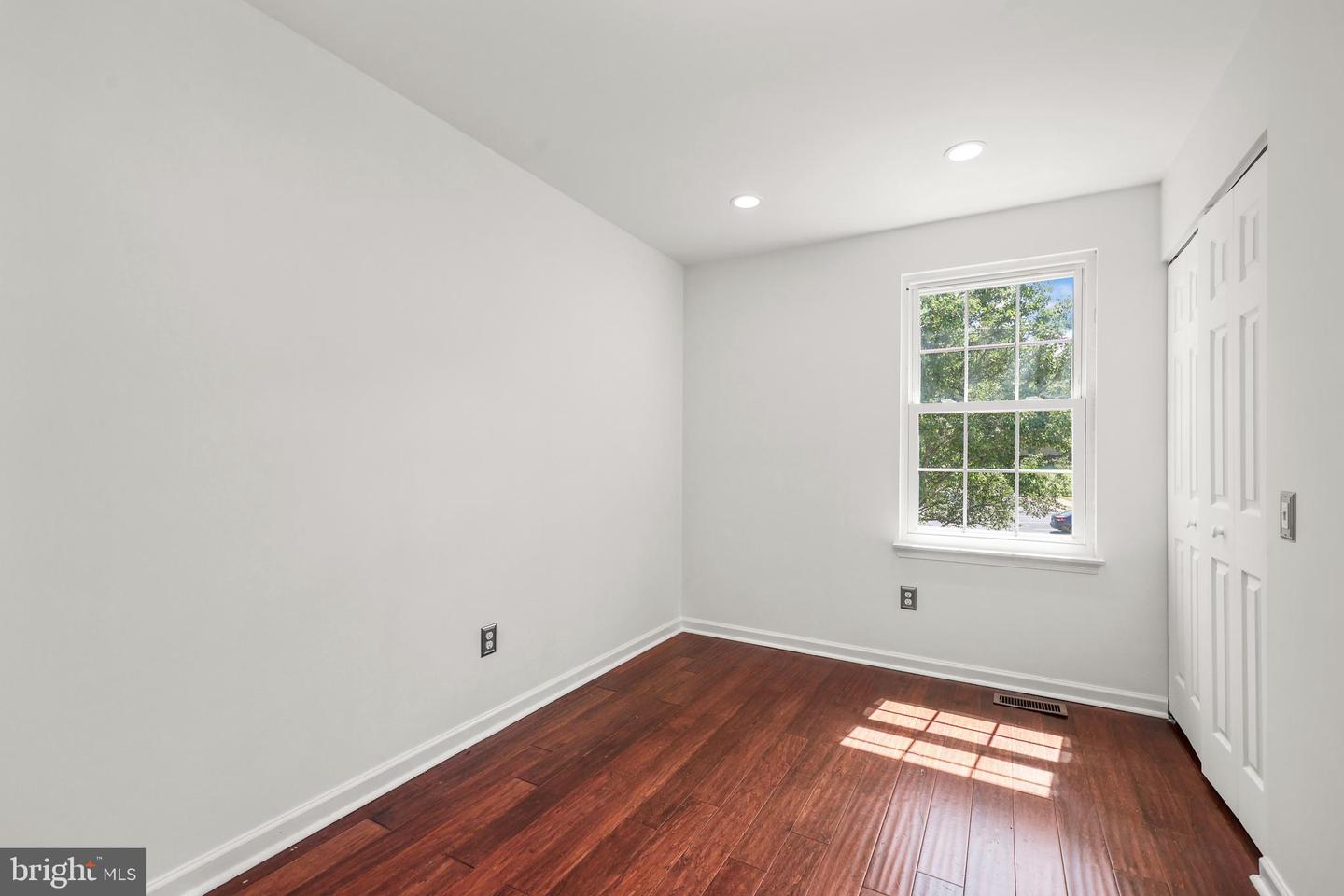 14814 BASINGSTOKE LOOP, CENTREVILLE, Virginia 20120, 3 Bedrooms Bedrooms, ,2 BathroomsBathrooms,Residential,For sale,14814 BASINGSTOKE LOOP,VAFX2264088 MLS # VAFX2264088