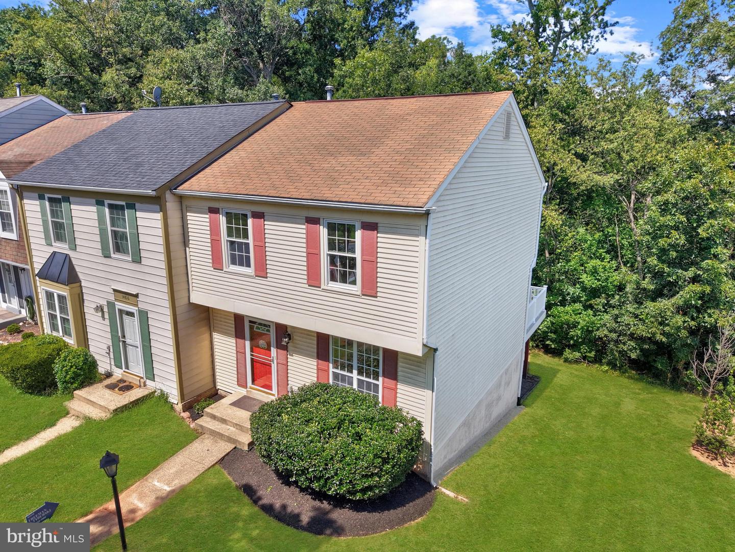 14814 BASINGSTOKE LOOP, CENTREVILLE, Virginia 20120, 3 Bedrooms Bedrooms, ,2 BathroomsBathrooms,Residential,For sale,14814 BASINGSTOKE LOOP,VAFX2264088 MLS # VAFX2264088