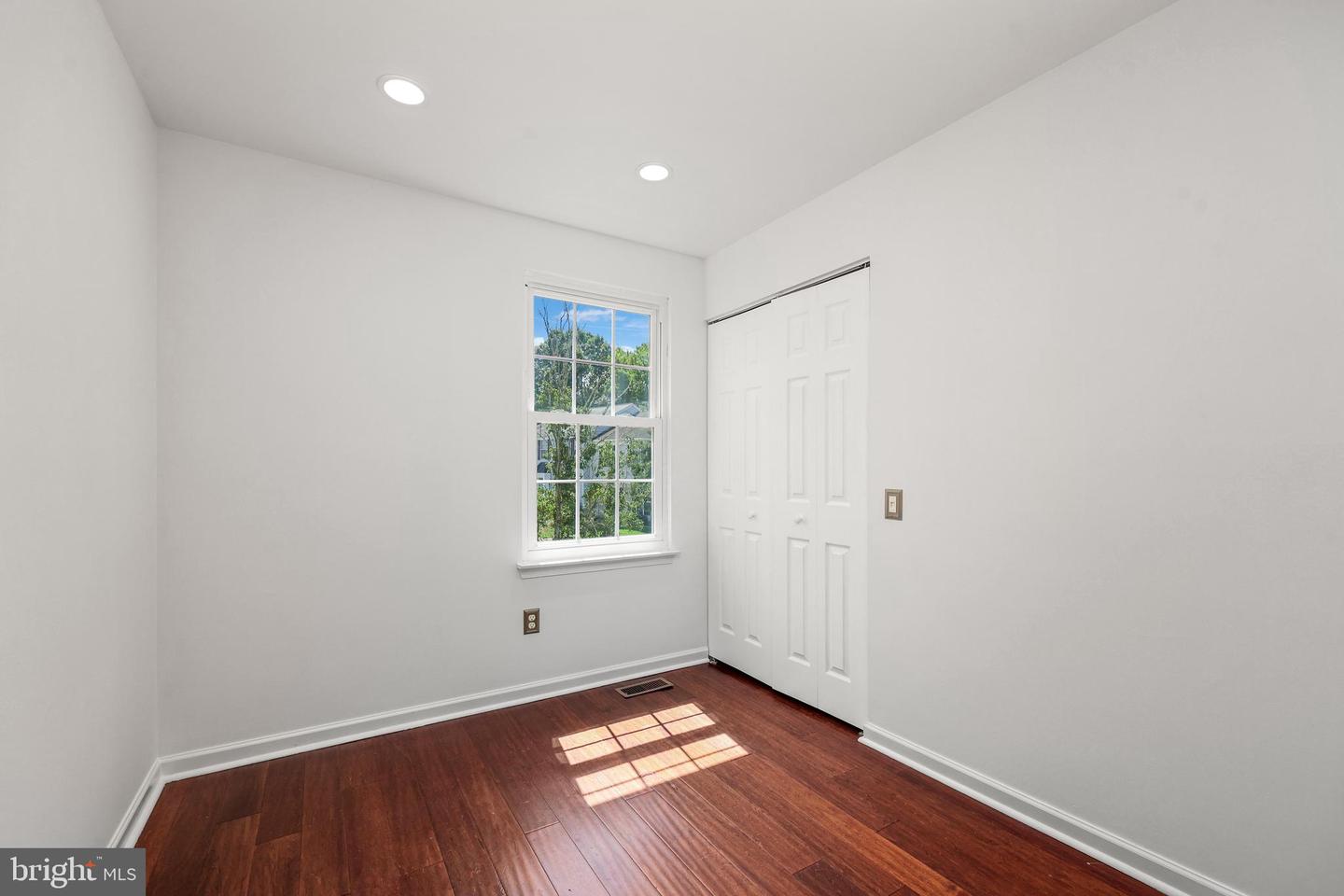 14814 BASINGSTOKE LOOP, CENTREVILLE, Virginia 20120, 3 Bedrooms Bedrooms, ,2 BathroomsBathrooms,Residential,For sale,14814 BASINGSTOKE LOOP,VAFX2264088 MLS # VAFX2264088