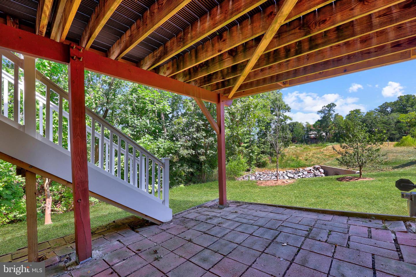 14814 BASINGSTOKE LOOP, CENTREVILLE, Virginia 20120, 3 Bedrooms Bedrooms, ,2 BathroomsBathrooms,Residential,For sale,14814 BASINGSTOKE LOOP,VAFX2264088 MLS # VAFX2264088