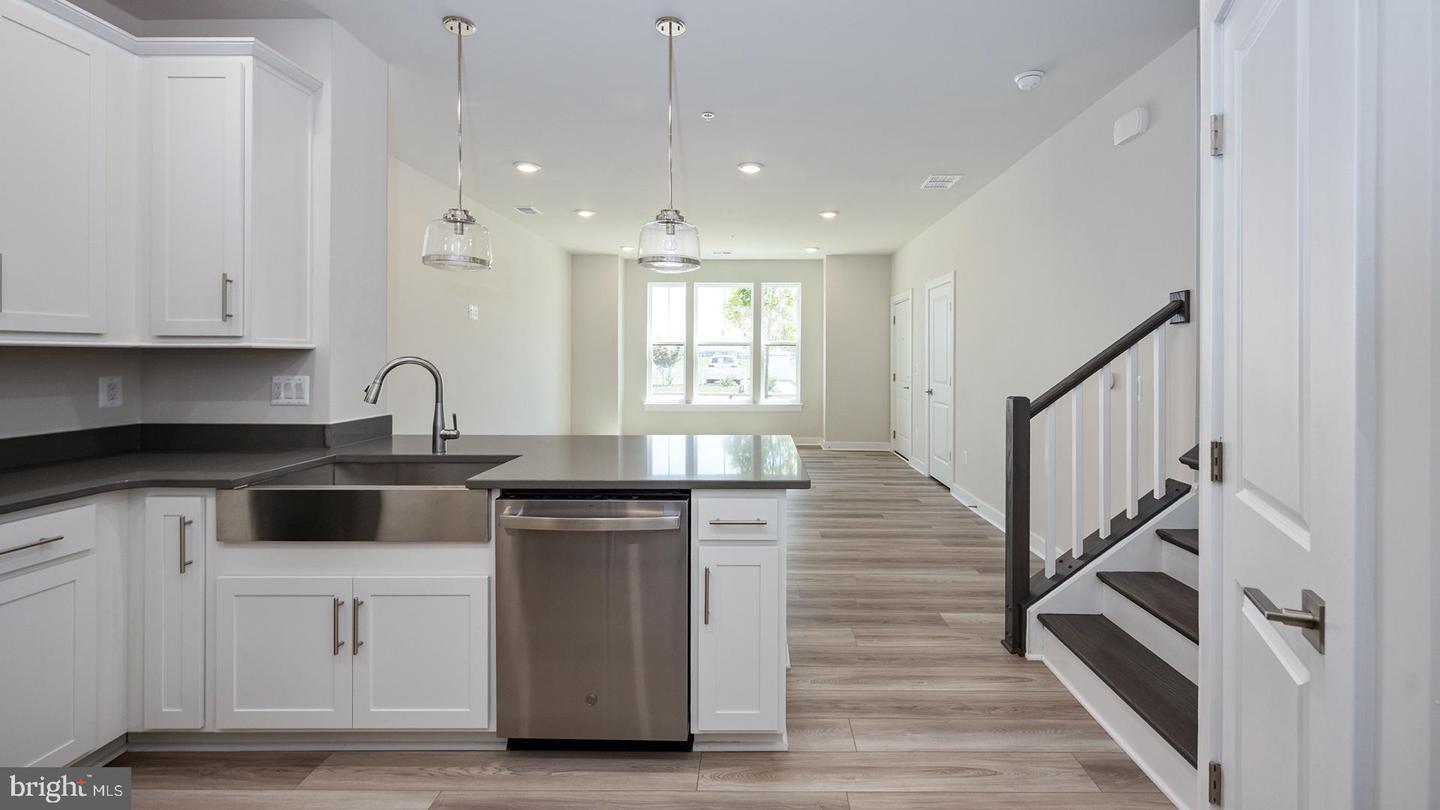 20189 NORTHPARK DR, ASHBURN, Virginia 20147, 3 Bedrooms Bedrooms, ,2 BathroomsBathrooms,Residential,For sale,20189 NORTHPARK DR,VALO2105716 MLS # VALO2105716