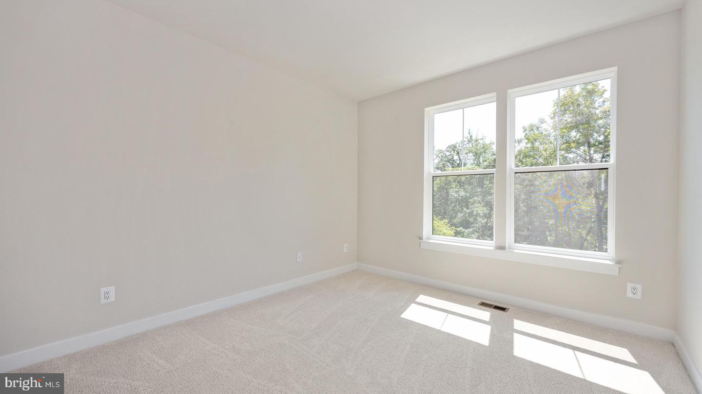 44583 STRABANE TER, ASHBURN, Virginia 20147, 3 Bedrooms Bedrooms, ,2 BathroomsBathrooms,Residential,For sale,44583 STRABANE TER,VALO2105750 MLS # VALO2105750