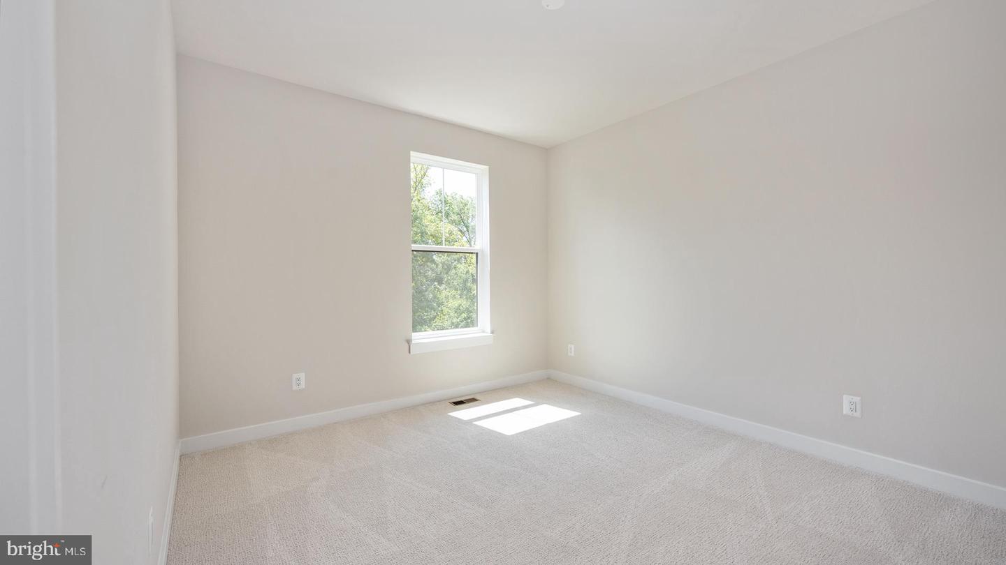 44583 STRABANE TER, ASHBURN, Virginia 20147, 3 Bedrooms Bedrooms, ,2 BathroomsBathrooms,Residential,For sale,44583 STRABANE TER,VALO2105750 MLS # VALO2105750