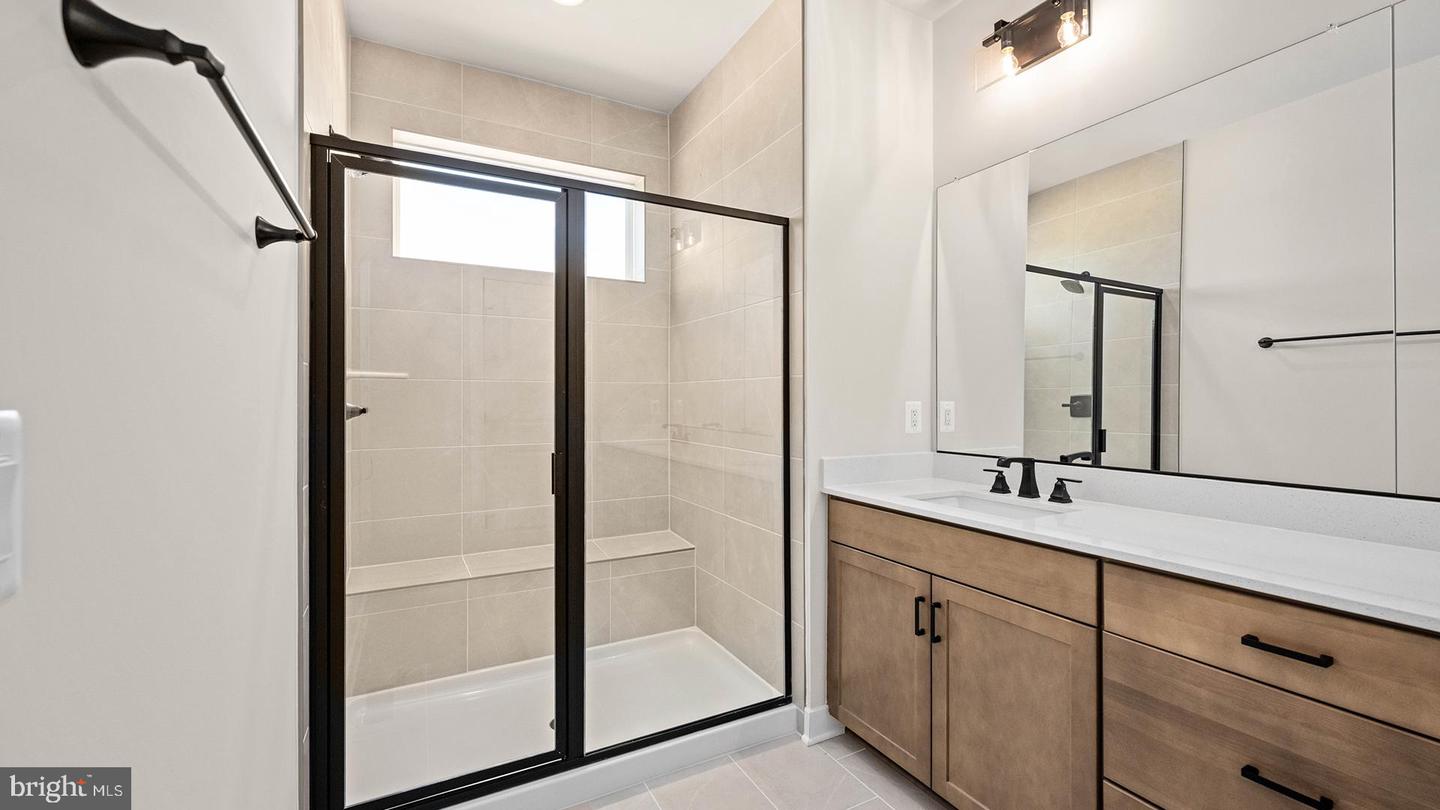 44589 STRABANE TER, ASHBURN, Virginia 20147, 3 Bedrooms Bedrooms, ,2 BathroomsBathrooms,Residential,For sale,44589 STRABANE TER,VALO2105758 MLS # VALO2105758