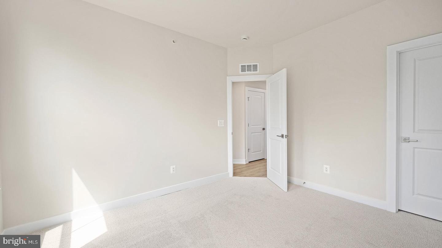 44589 STRABANE TER, ASHBURN, Virginia 20147, 3 Bedrooms Bedrooms, ,2 BathroomsBathrooms,Residential,For sale,44589 STRABANE TER,VALO2105758 MLS # VALO2105758