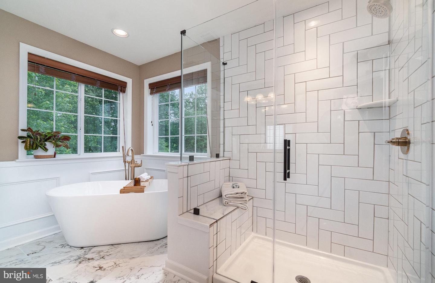 21 BEREA KNOLLS DR, FREDERICKSBURG, Virginia 22406, 5 Bedrooms Bedrooms, ,3 BathroomsBathrooms,Residential,For sale,21 BEREA KNOLLS DR,VAST2042282 MLS # VAST2042282