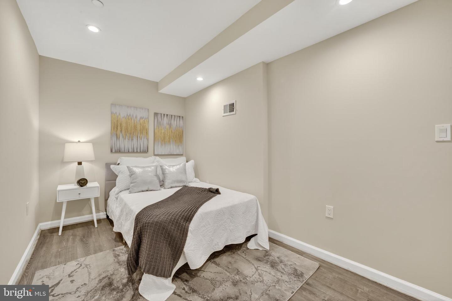 2016 4TH ST NE #1, WASHINGTON, District Of Columbia 20002, 2 Bedrooms Bedrooms, ,2 BathroomsBathrooms,Residential,For sale,2016 4TH ST NE #1,DCDC2217550 MLS # DCDC2217550