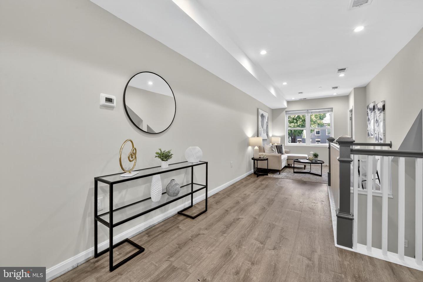 2016 4TH ST NE #1, WASHINGTON, District Of Columbia 20002, 2 Bedrooms Bedrooms, ,2 BathroomsBathrooms,Residential,For sale,2016 4TH ST NE #1,DCDC2217550 MLS # DCDC2217550