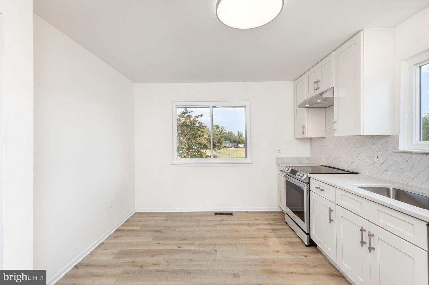4216 HIGH RIDGE RD, HAYMARKET, Virginia 20169, 3 Bedrooms Bedrooms, 11 Rooms Rooms,3 BathroomsBathrooms,Residential,For sale,4216 HIGH RIDGE RD,VAPW2102964 MLS # VAPW2102964