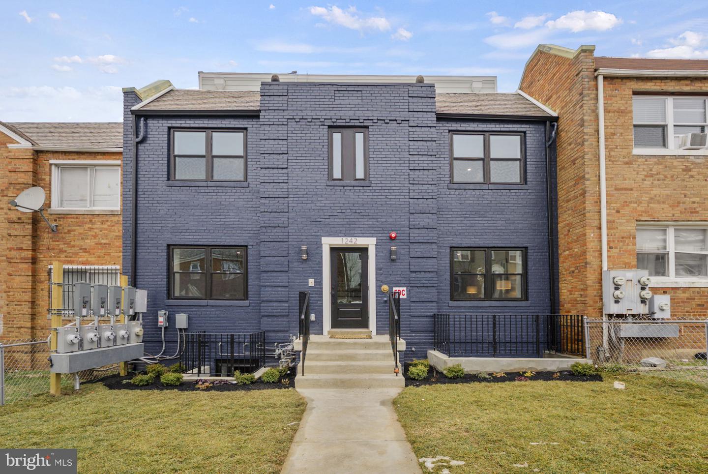 1242 MEIGS PL NE #3, WASHINGTON, District Of Columbia 20002, 3 Bedrooms Bedrooms, ,2 BathroomsBathrooms,Residential,For sale,1242 MEIGS PL NE #3,DCDC2217560 MLS # DCDC2217560
