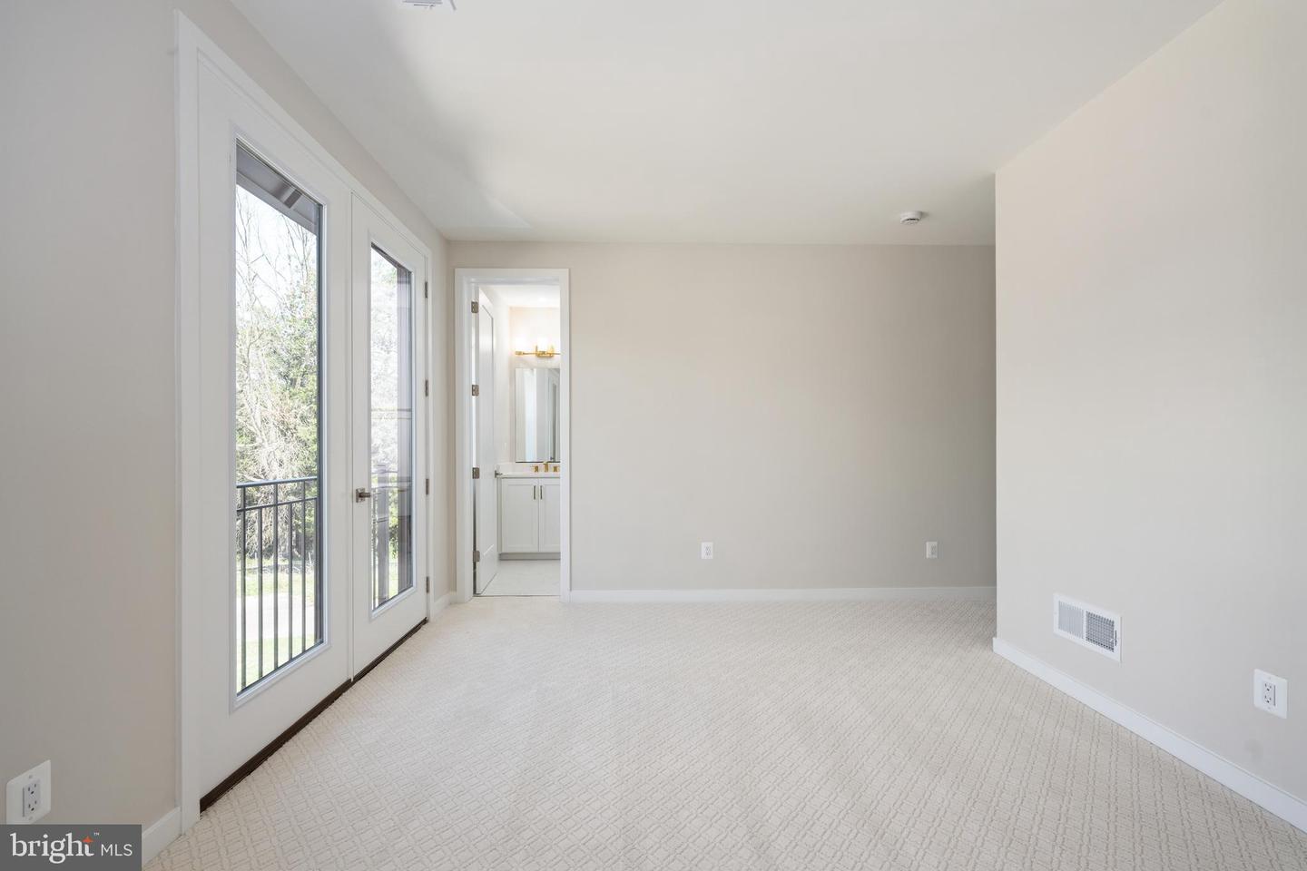 41697 CAREFREE CT, ALDIE, Virginia 20105, 6 Bedrooms Bedrooms, ,6 BathroomsBathrooms,Residential,For sale,41697 CAREFREE CT,VALO2105800 MLS # VALO2105800