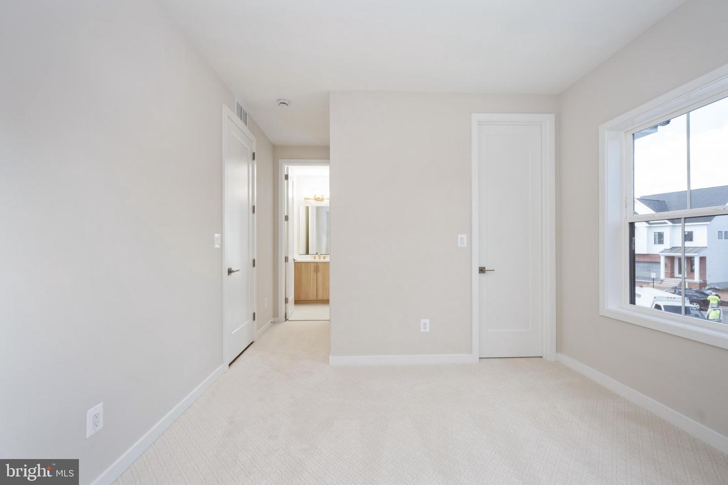 41697 CAREFREE CT, ALDIE, Virginia 20105, 6 Bedrooms Bedrooms, ,6 BathroomsBathrooms,Residential,For sale,41697 CAREFREE CT,VALO2105800 MLS # VALO2105800