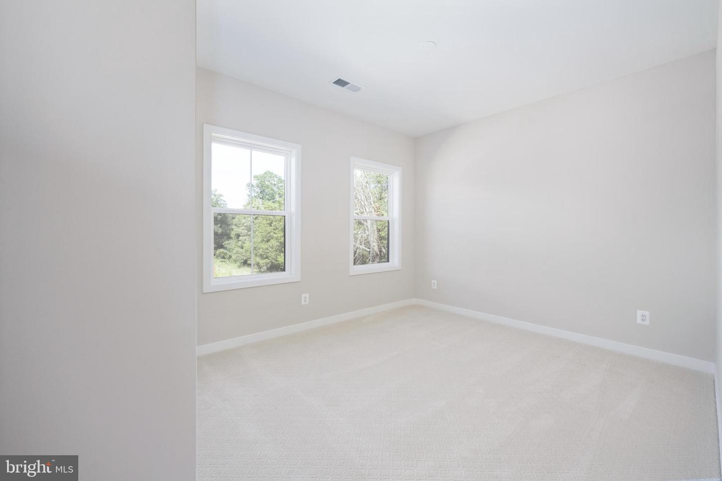 41697 CAREFREE CT, ALDIE, Virginia 20105, 6 Bedrooms Bedrooms, ,6 BathroomsBathrooms,Residential,For sale,41697 CAREFREE CT,VALO2105800 MLS # VALO2105800