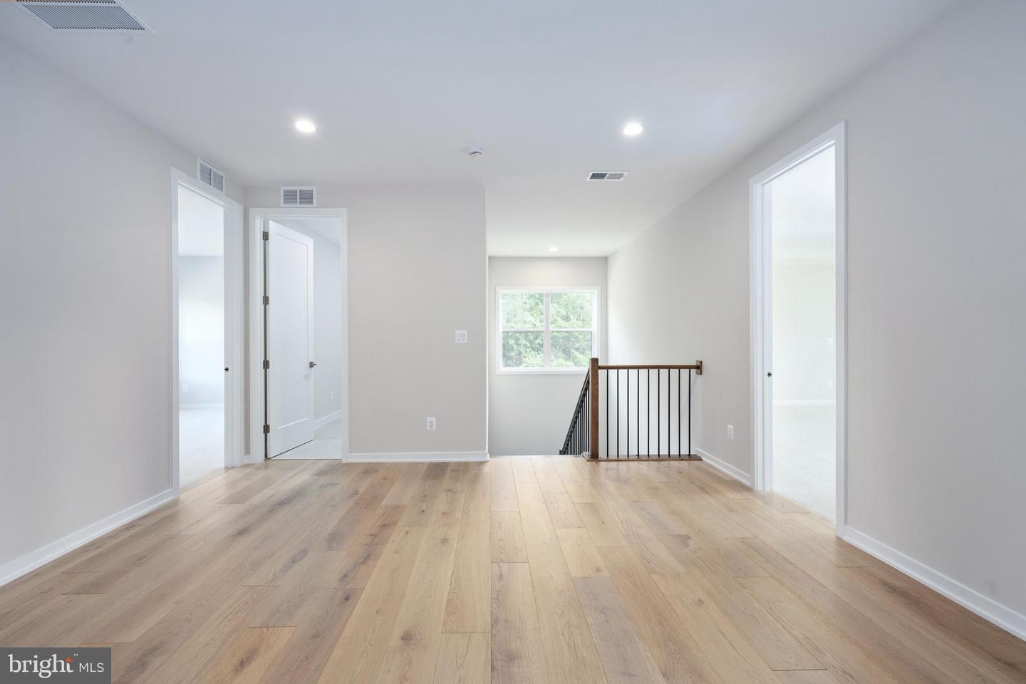 41697 CAREFREE CT, ALDIE, Virginia 20105, 6 Bedrooms Bedrooms, ,6 BathroomsBathrooms,Residential,For sale,41697 CAREFREE CT,VALO2105800 MLS # VALO2105800