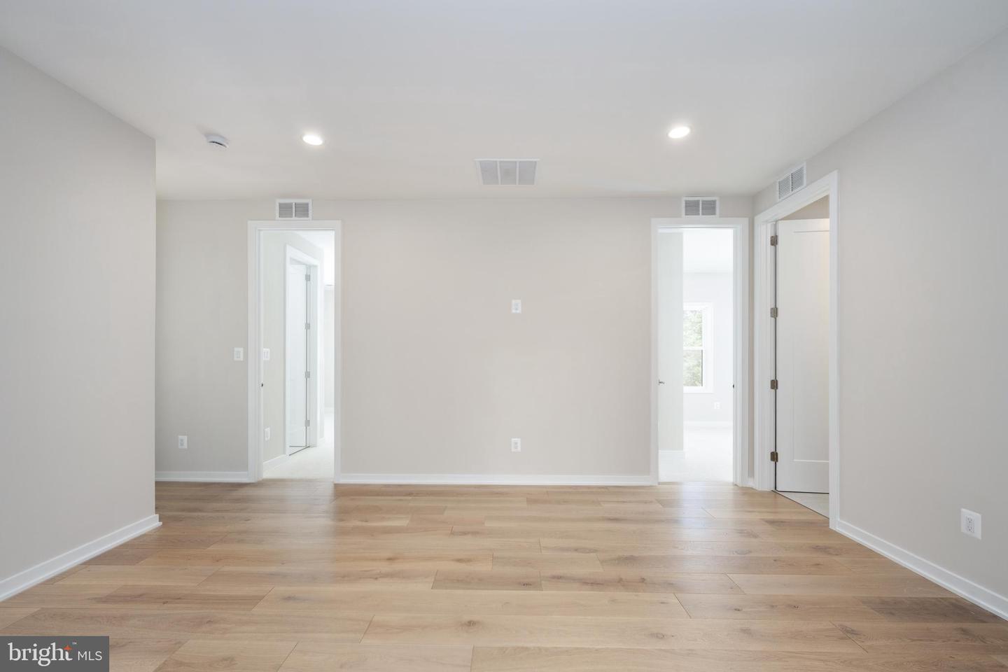 41697 CAREFREE CT, ALDIE, Virginia 20105, 6 Bedrooms Bedrooms, ,6 BathroomsBathrooms,Residential,For sale,41697 CAREFREE CT,VALO2105800 MLS # VALO2105800