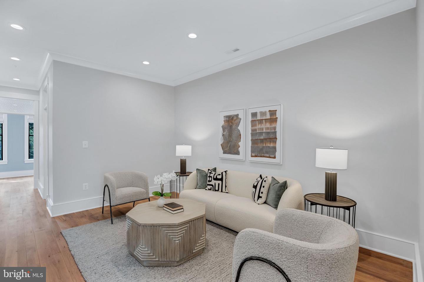 1622 E ST SE, WASHINGTON, District Of Columbia 20003, 4 Bedrooms Bedrooms, ,4 BathroomsBathrooms,Residential,For sale,1622 E ST SE,DCDC2217584 MLS # DCDC2217584