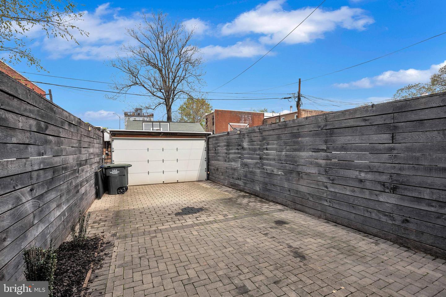 1622 E ST SE, WASHINGTON, District Of Columbia 20003, 4 Bedrooms Bedrooms, ,4 BathroomsBathrooms,Residential,For sale,1622 E ST SE,DCDC2217584 MLS # DCDC2217584