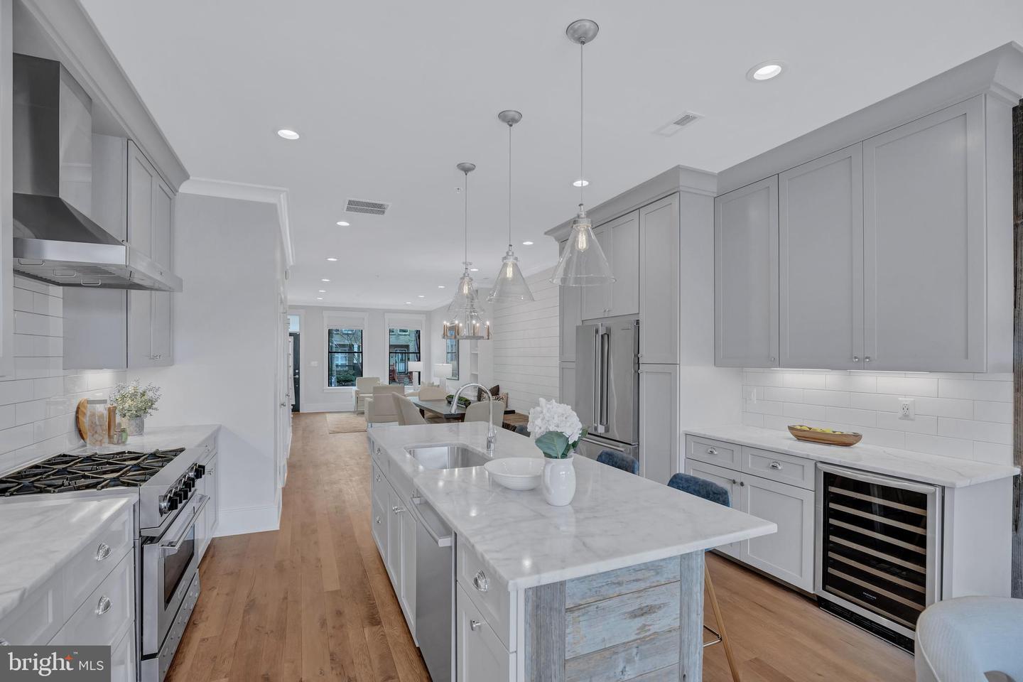 1622 E ST SE, WASHINGTON, District Of Columbia 20003, 4 Bedrooms Bedrooms, ,4 BathroomsBathrooms,Residential,For sale,1622 E ST SE,DCDC2217584 MLS # DCDC2217584