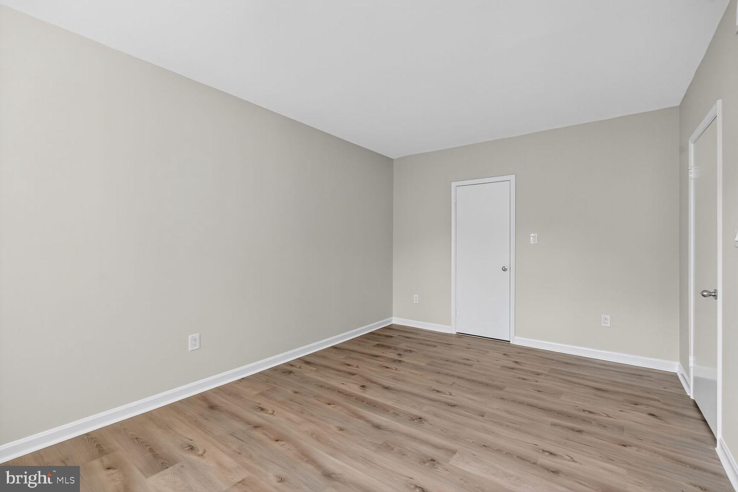 1741 N TROY ST #8-428, ARLINGTON, Virginia 22201, 2 Bedrooms Bedrooms, ,1 BathroomBathrooms,Residential,For sale,1741 N TROY ST #8-428,VAAR2062980 MLS # VAAR2062980