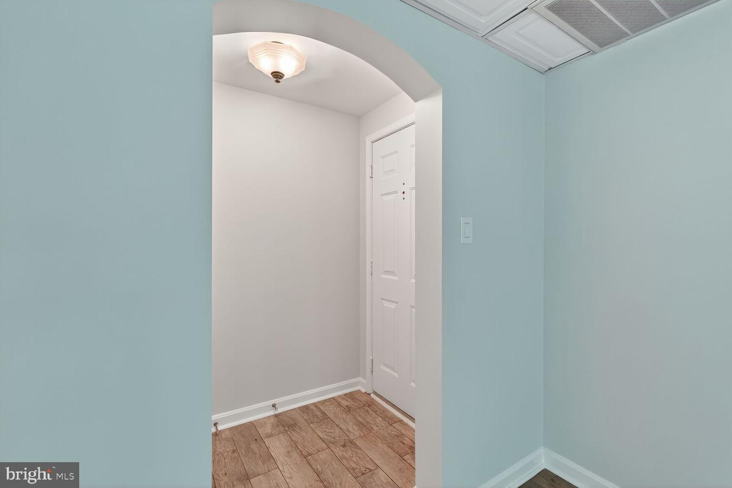 1741 N TROY ST #8-428, ARLINGTON, Virginia 22201, 2 Bedrooms Bedrooms, ,1 BathroomBathrooms,Residential,For sale,1741 N TROY ST #8-428,VAAR2062980 MLS # VAAR2062980