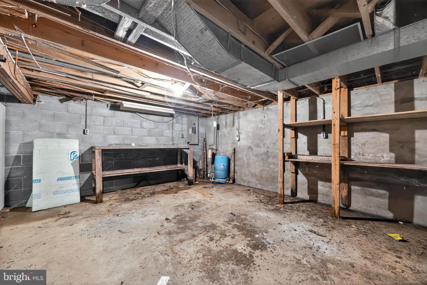 115 GRANDVIEW DR, LEXINGTON, Virginia 24450, 3 Bedrooms Bedrooms, 5 Rooms Rooms,1 BathroomBathrooms,Residential,For sale,115 GRANDVIEW DR,VARB2000144 MLS # VARB2000144