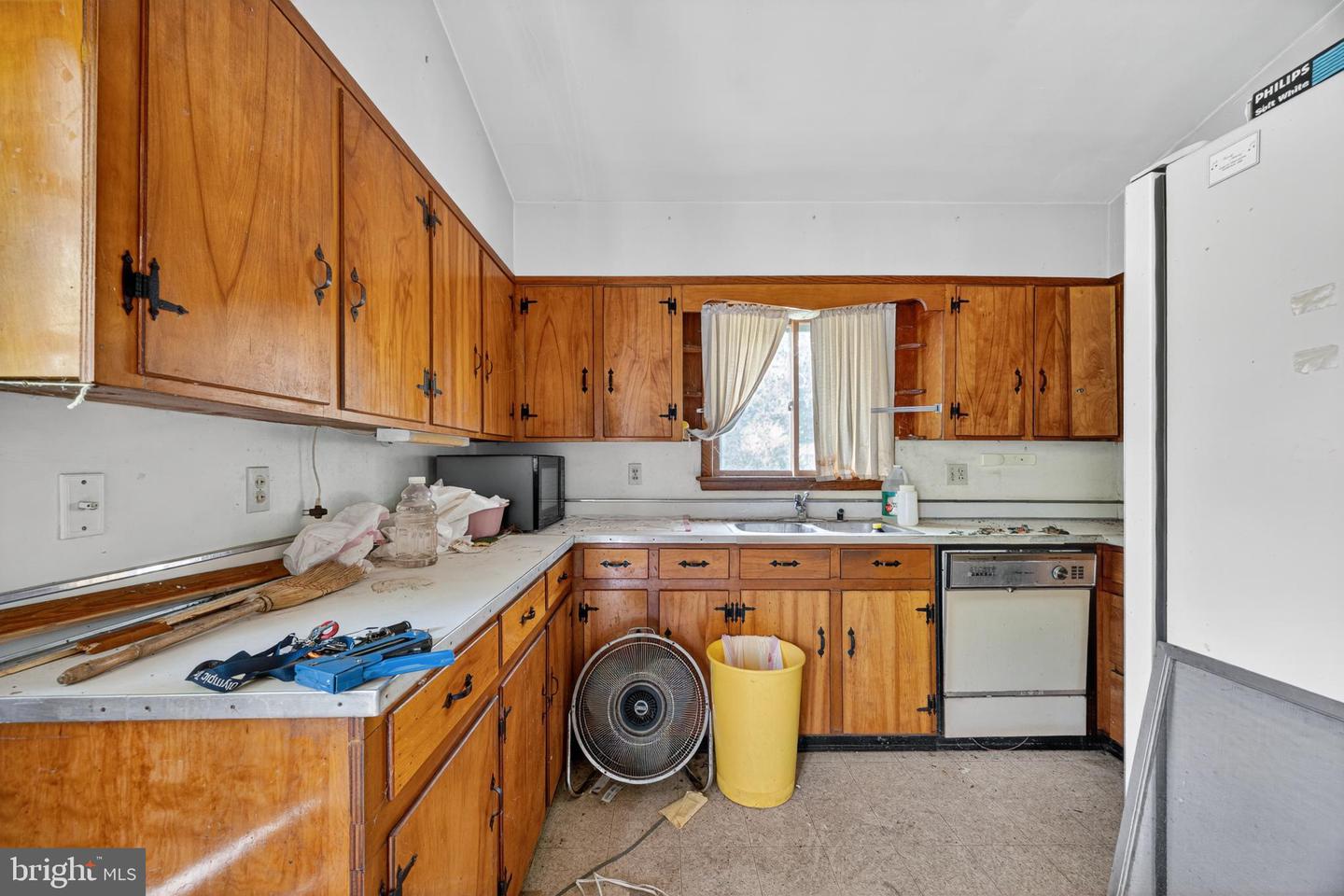 115 GRANDVIEW DR, LEXINGTON, Virginia 24450, 3 Bedrooms Bedrooms, 5 Rooms Rooms,1 BathroomBathrooms,Residential,For sale,115 GRANDVIEW DR,VARB2000144 MLS # VARB2000144
