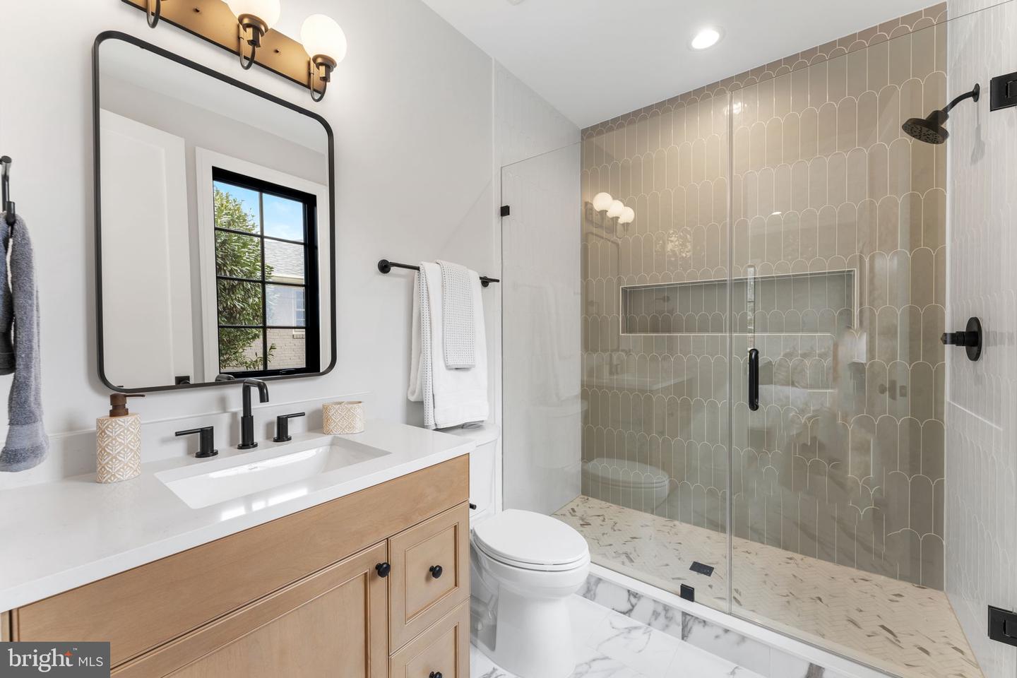 1446 COLA DR, MCLEAN, Virginia 22101, 6 Bedrooms Bedrooms, ,6 BathroomsBathrooms,Residential,For sale,1446 COLA DR,VAFX2264348 MLS # VAFX2264348