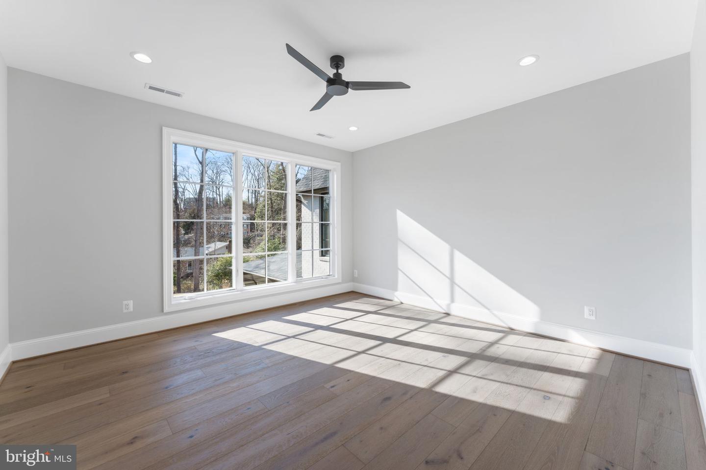 1446 COLA DR, MCLEAN, Virginia 22101, 6 Bedrooms Bedrooms, ,6 BathroomsBathrooms,Residential,For sale,1446 COLA DR,VAFX2264348 MLS # VAFX2264348