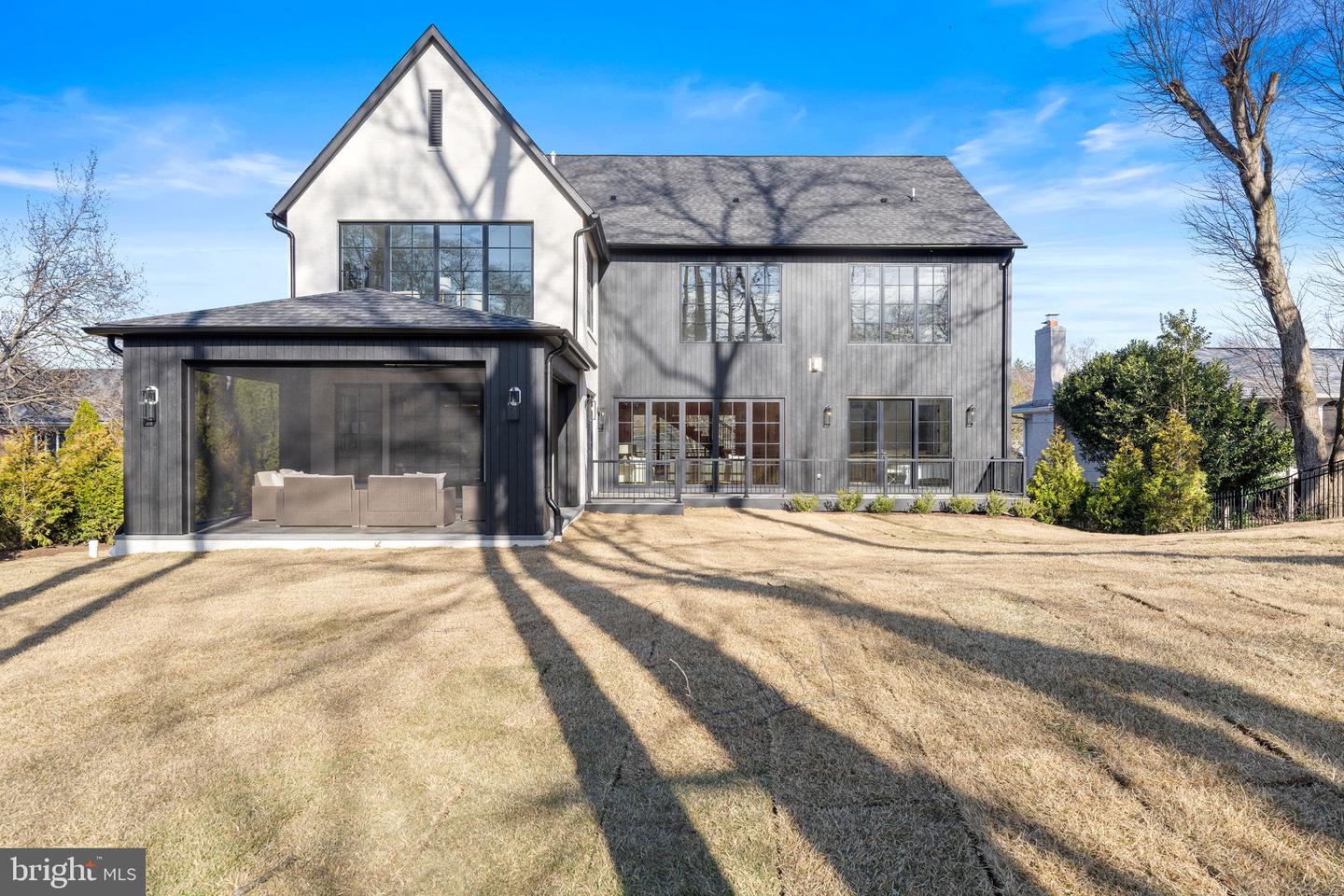 1446 COLA DR, MCLEAN, Virginia 22101, 6 Bedrooms Bedrooms, ,6 BathroomsBathrooms,Residential,For sale,1446 COLA DR,VAFX2264348 MLS # VAFX2264348