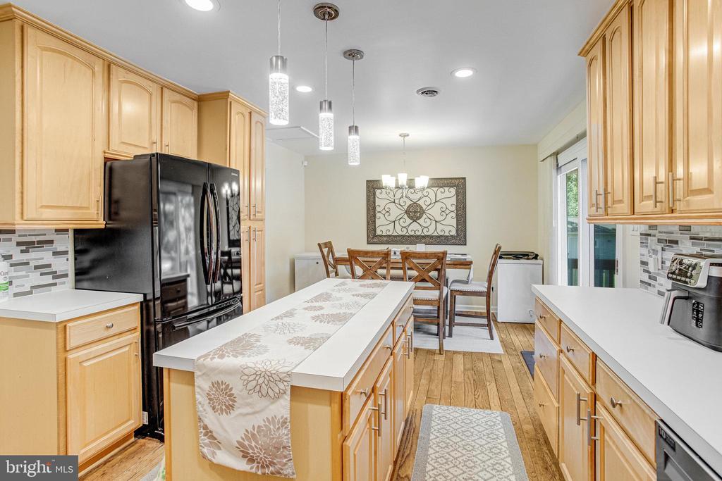 10414 HILLSIDE LN, FREDERICKSBURG, Virginia 22408, 3 Bedrooms Bedrooms, ,2 BathroomsBathrooms,Residential,10414 HILLSIDE LN,VASP2035870 MLS # VASP2035870