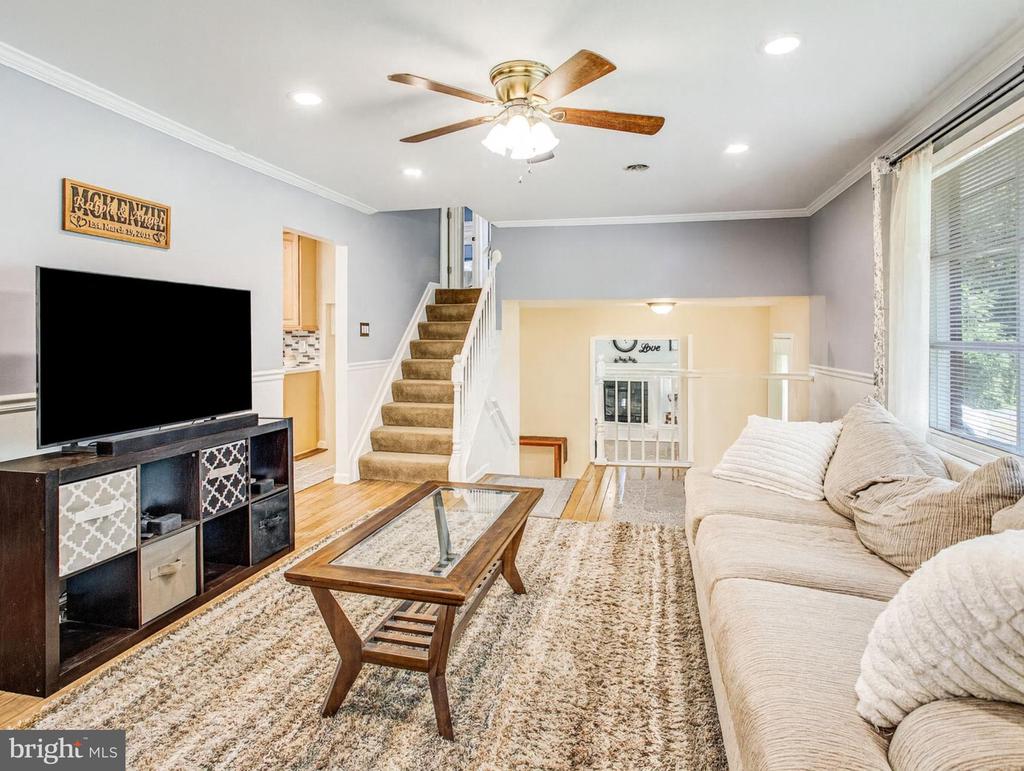 10414 HILLSIDE LN, FREDERICKSBURG, Virginia 22408, 3 Bedrooms Bedrooms, ,2 BathroomsBathrooms,Residential,10414 HILLSIDE LN,VASP2035870 MLS # VASP2035870