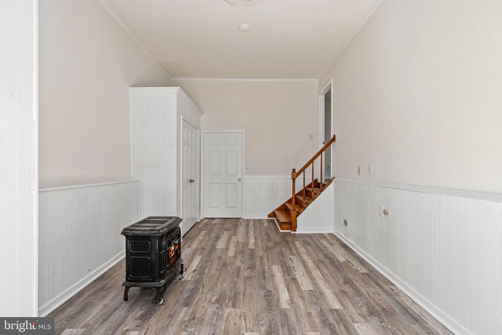 303 MT PLEASANT DR, LOCUST GROVE, Virginia 22508, 3 Bedrooms Bedrooms, ,2 BathroomsBathrooms,Residential,303 MT PLEASANT DR,VAOR2010636 MLS # VAOR2010636