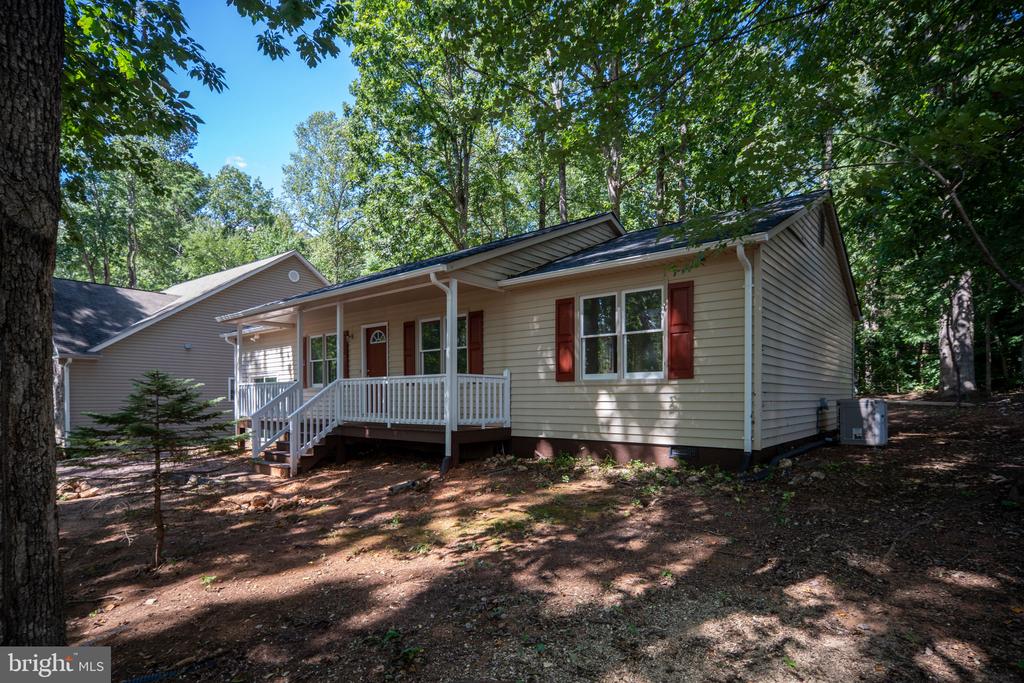 303 MT PLEASANT DR, LOCUST GROVE, Virginia 22508, 3 Bedrooms Bedrooms, ,2 BathroomsBathrooms,Residential,303 MT PLEASANT DR,VAOR2010636 MLS # VAOR2010636