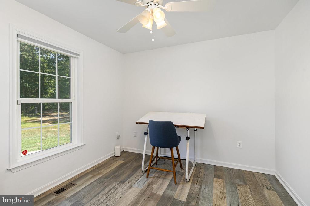 5428 RIDGE RD, SPOTSYLVANIA, Virginia 22551, 4 Bedrooms Bedrooms, ,3 BathroomsBathrooms,Residential,5428 RIDGE RD,VASP2035932 MLS # VASP2035932