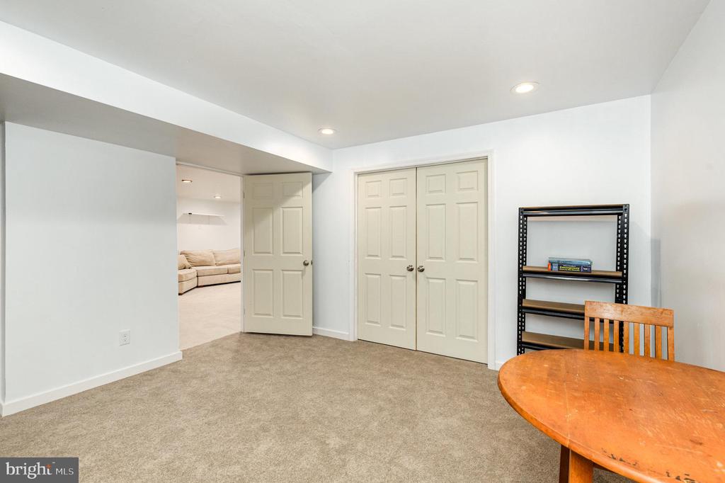 5428 RIDGE RD, SPOTSYLVANIA, Virginia 22551, 4 Bedrooms Bedrooms, ,3 BathroomsBathrooms,Residential,5428 RIDGE RD,VASP2035932 MLS # VASP2035932