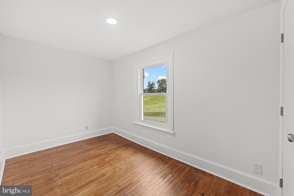 13506 TEAR JAMES TRL, AMISSVILLE, Virginia 20106, 3 Bedrooms Bedrooms, ,2 BathroomsBathrooms,Residential,13506 TEAR JAMES TRL,VACU2011460 MLS # VACU2011460