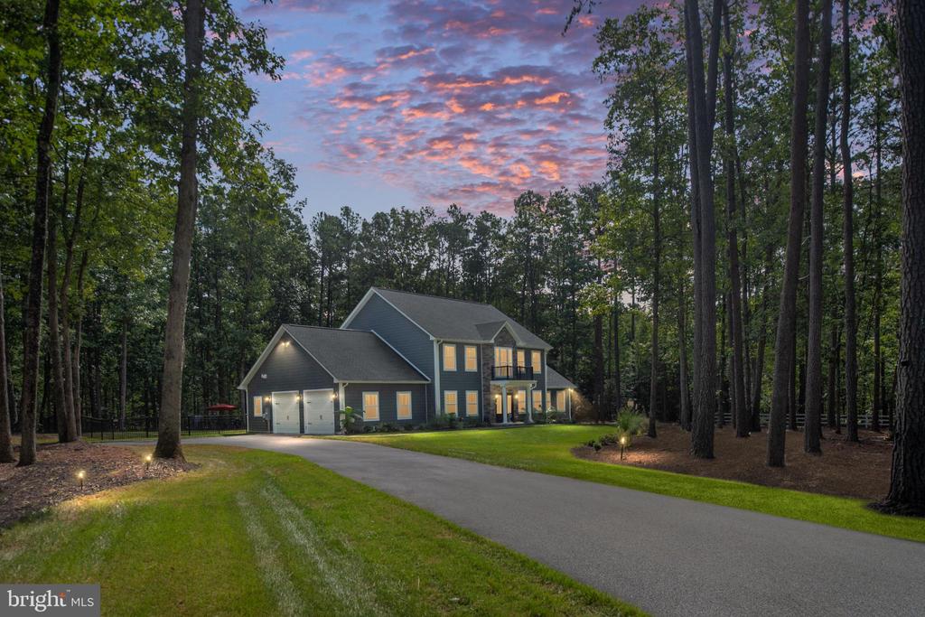 11204 HONOR BRIDGE FARM PL, SPOTSYLVANIA, Virginia 22551, 5 Bedrooms Bedrooms, ,3 BathroomsBathrooms,Residential,11204 HONOR BRIDGE FARM PL,VASP2035694 MLS # VASP2035694