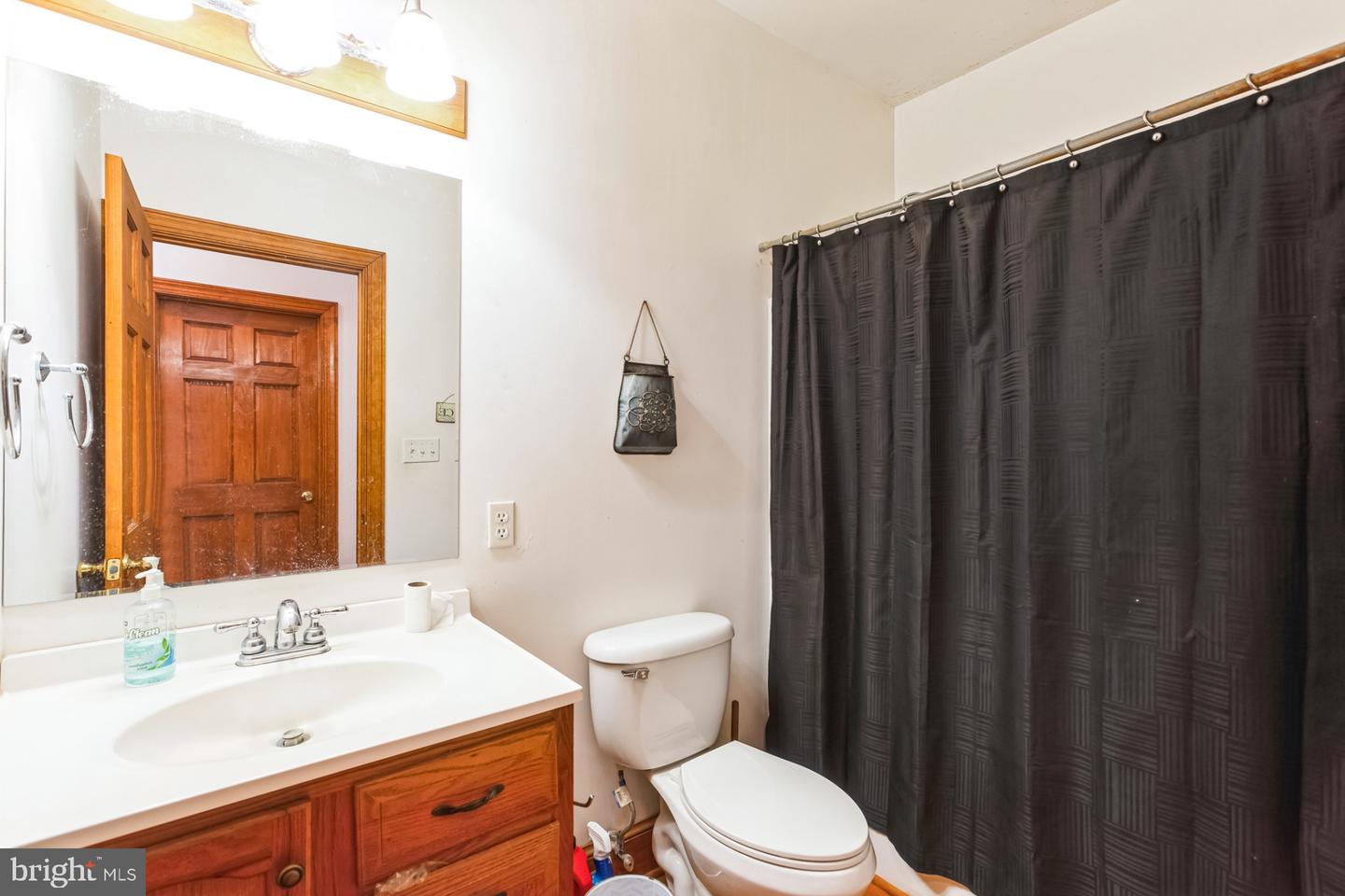 1000 ARLINGTON, DUNNSVILLE, Virginia 22454, 7 Bedrooms Bedrooms, 14 Rooms Rooms,4 BathroomsBathrooms,Residential,For sale,1000 ARLINGTON,VAES2000862 MLS # VAES2000862