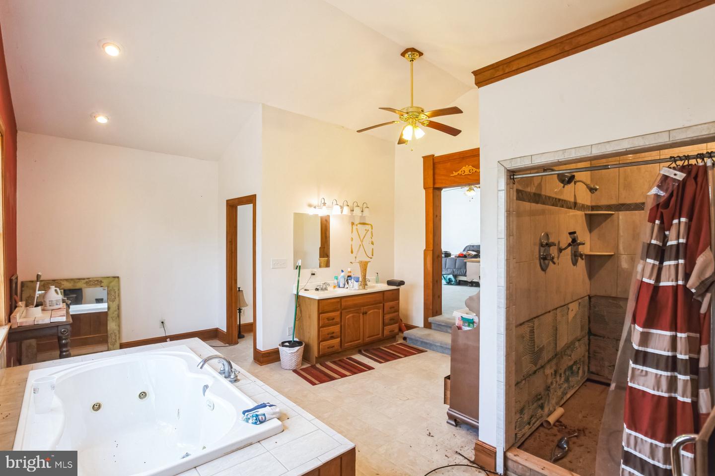 1000 ARLINGTON, DUNNSVILLE, Virginia 22454, 7 Bedrooms Bedrooms, 14 Rooms Rooms,4 BathroomsBathrooms,Residential,For sale,1000 ARLINGTON,VAES2000862 MLS # VAES2000862