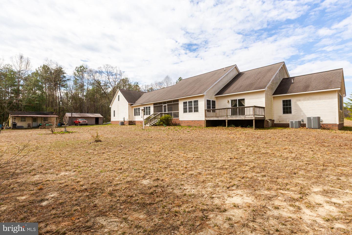 1000 ARLINGTON, DUNNSVILLE, Virginia 22454, 7 Bedrooms Bedrooms, 14 Rooms Rooms,4 BathroomsBathrooms,Residential,For sale,1000 ARLINGTON,VAES2000862 MLS # VAES2000862