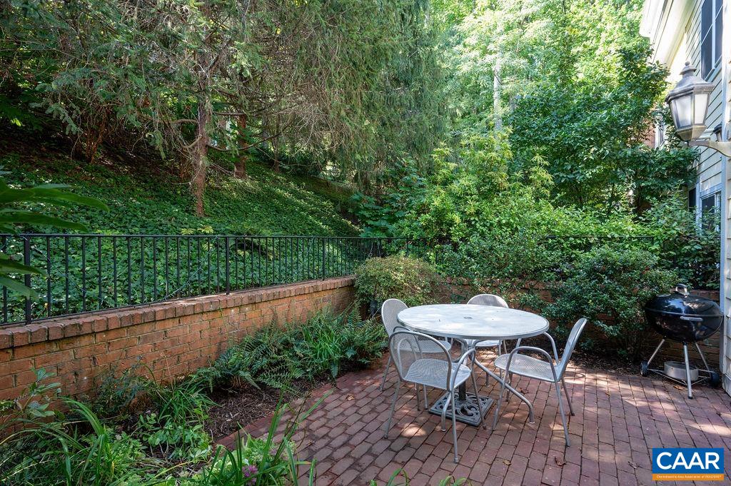 727 CAIRN HEIGHTS CT, CHARLOTTESVILLE, Virginia 22903, 4 Bedrooms Bedrooms, ,3 BathroomsBathrooms,Residential,727 CAIRN HEIGHTS CT,668345 MLS # 668345