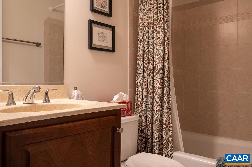 727 CAIRN HEIGHTS CT, CHARLOTTESVILLE, Virginia 22903, 4 Bedrooms Bedrooms, ,3 BathroomsBathrooms,Residential,727 CAIRN HEIGHTS CT,668345 MLS # 668345