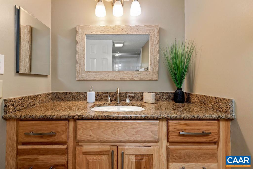 2035 STONE RIDGE, WINTERGREEN, Virginia 22967, 2 Bedrooms Bedrooms, ,2 BathroomsBathrooms,Residential,2035 STONE RIDGE,668346 MLS # 668346