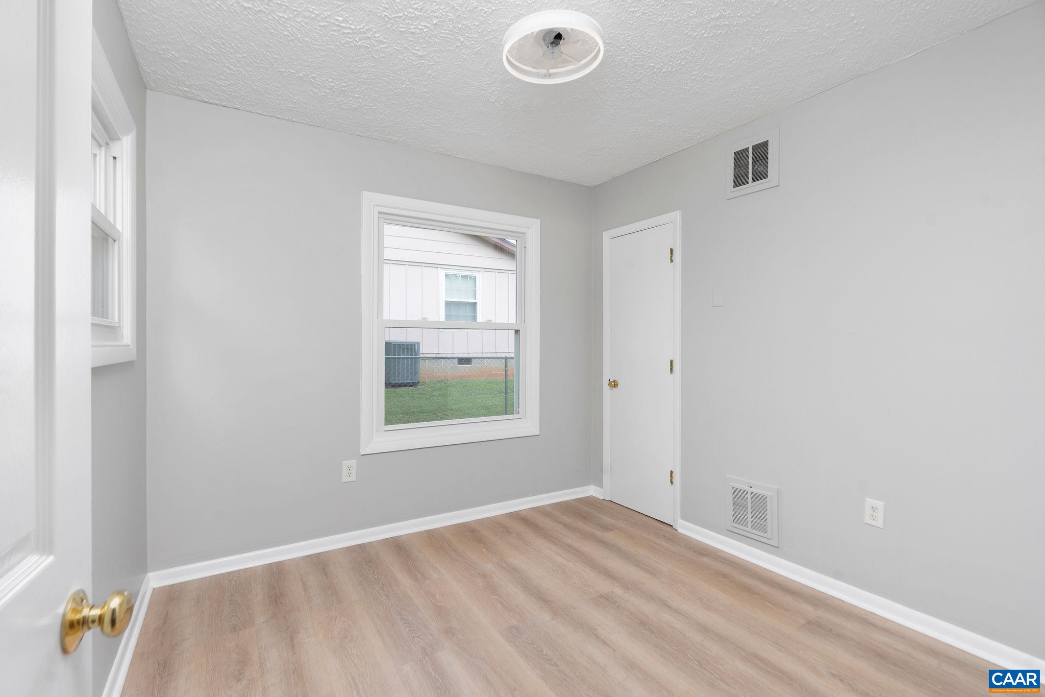 4th bedroom off the eat in kitchen