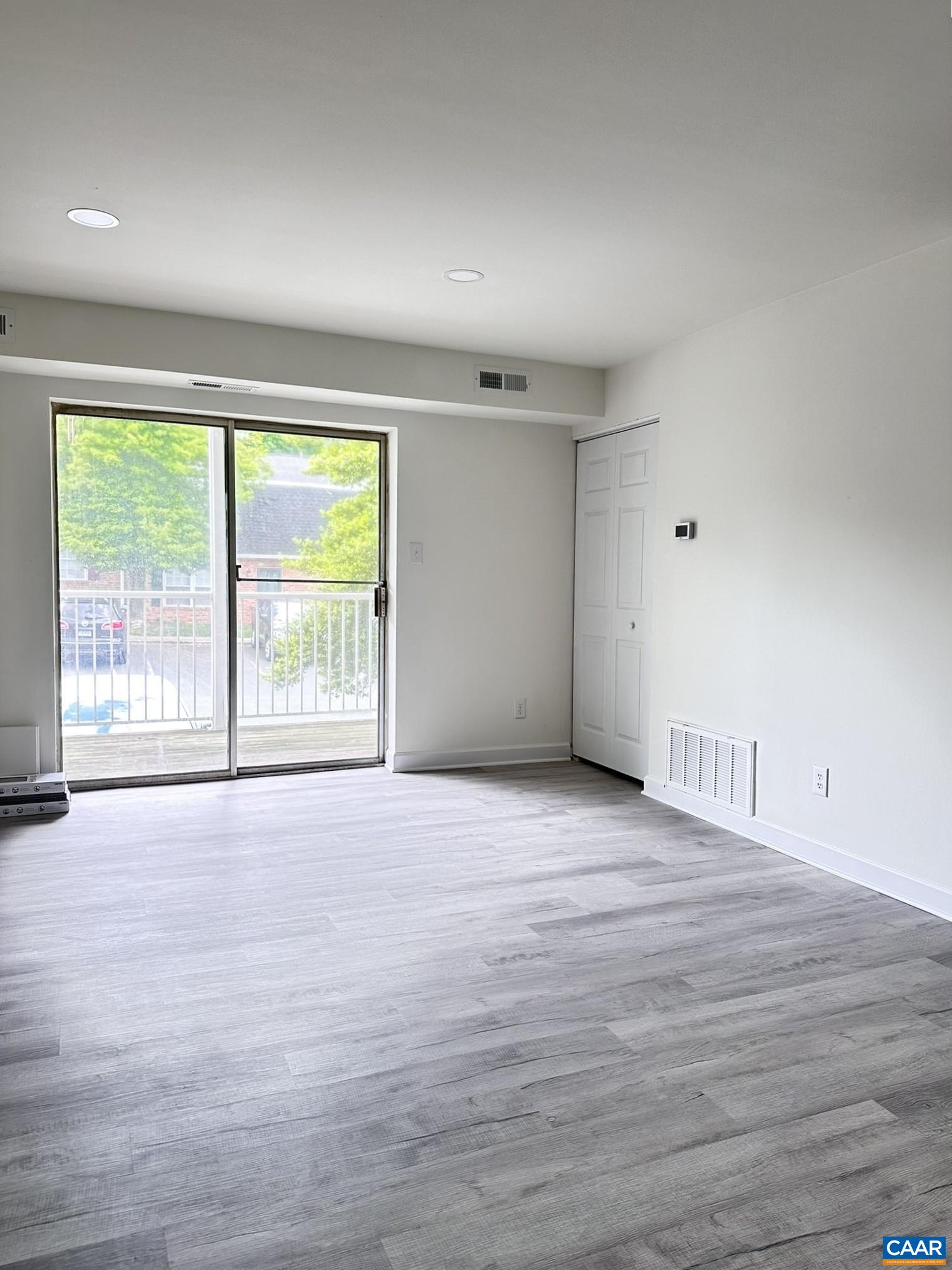 800 RUNNEL CT, CHARLOTTESVILLE, Virginia 22901, 2 Bedrooms Bedrooms, ,1 BathroomBathrooms,Residential,800 RUNNEL CT,668465 MLS # 668465