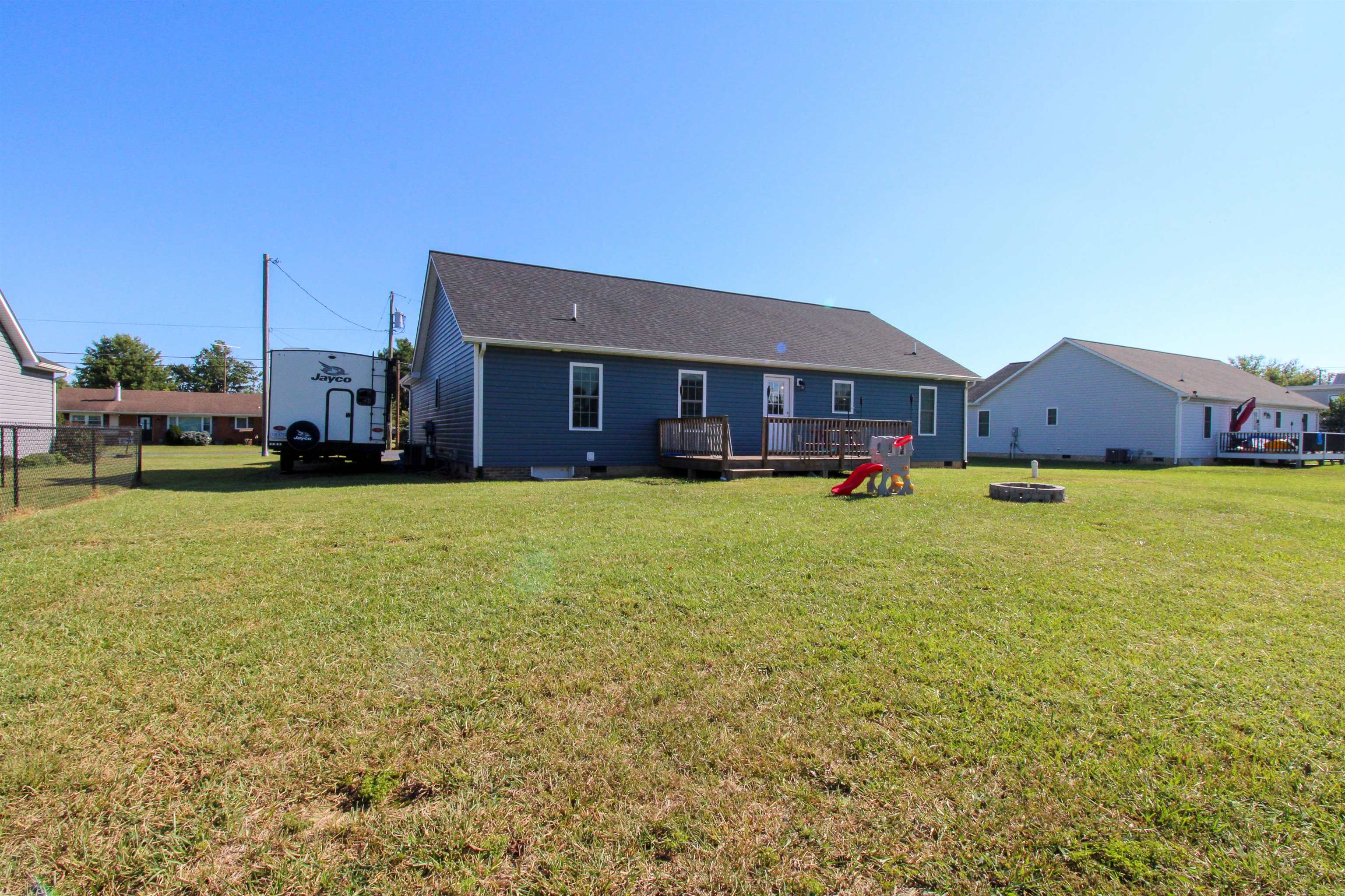 405 11TH ST, GROTTOES, Virginia 24441, 3 Bedrooms Bedrooms, ,2 BathroomsBathrooms,Residential,405 11TH ST,668468 MLS # 668468