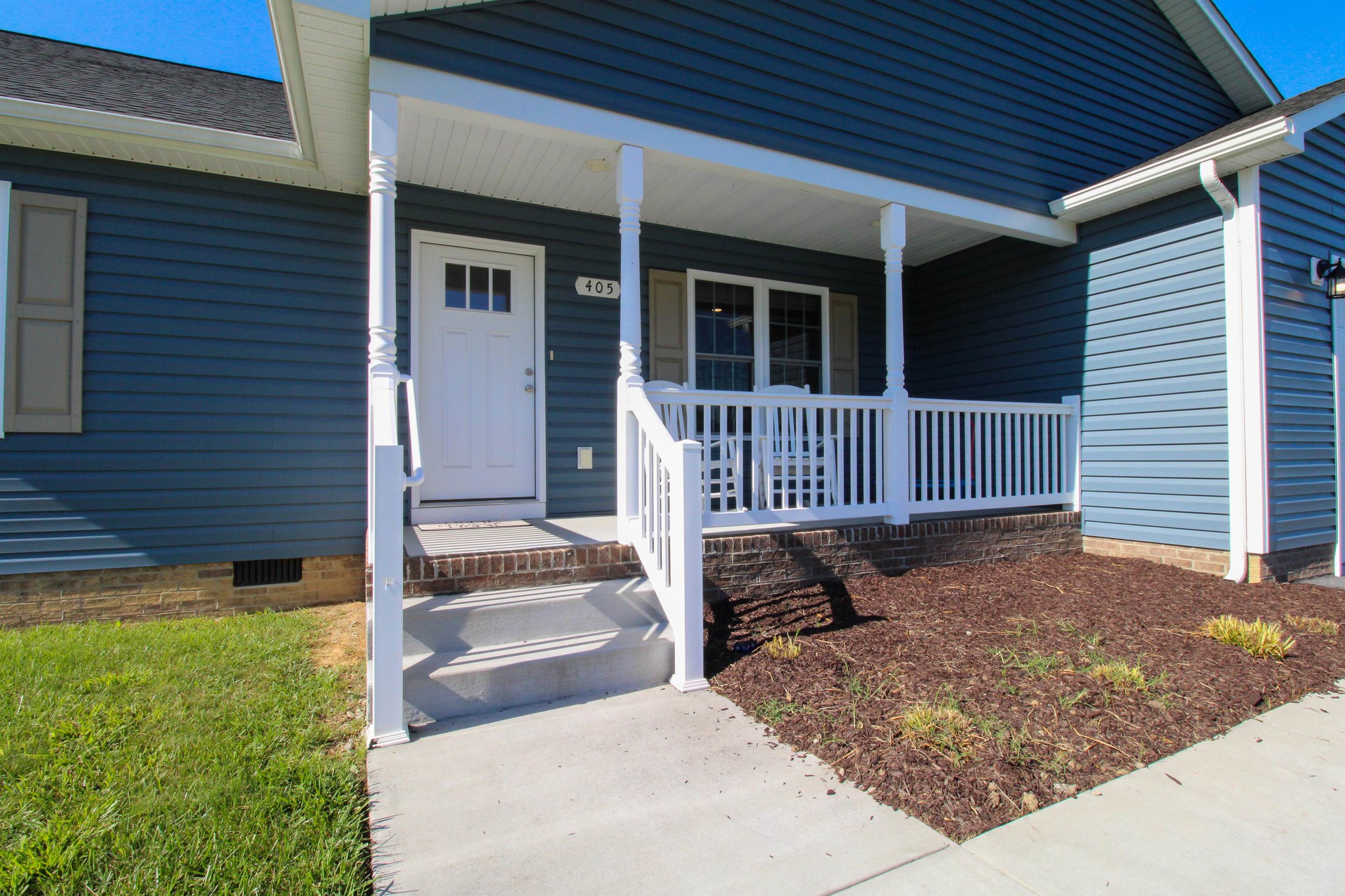 405 11TH ST, GROTTOES, Virginia 24441, 3 Bedrooms Bedrooms, ,2 BathroomsBathrooms,Residential,405 11TH ST,668468 MLS # 668468