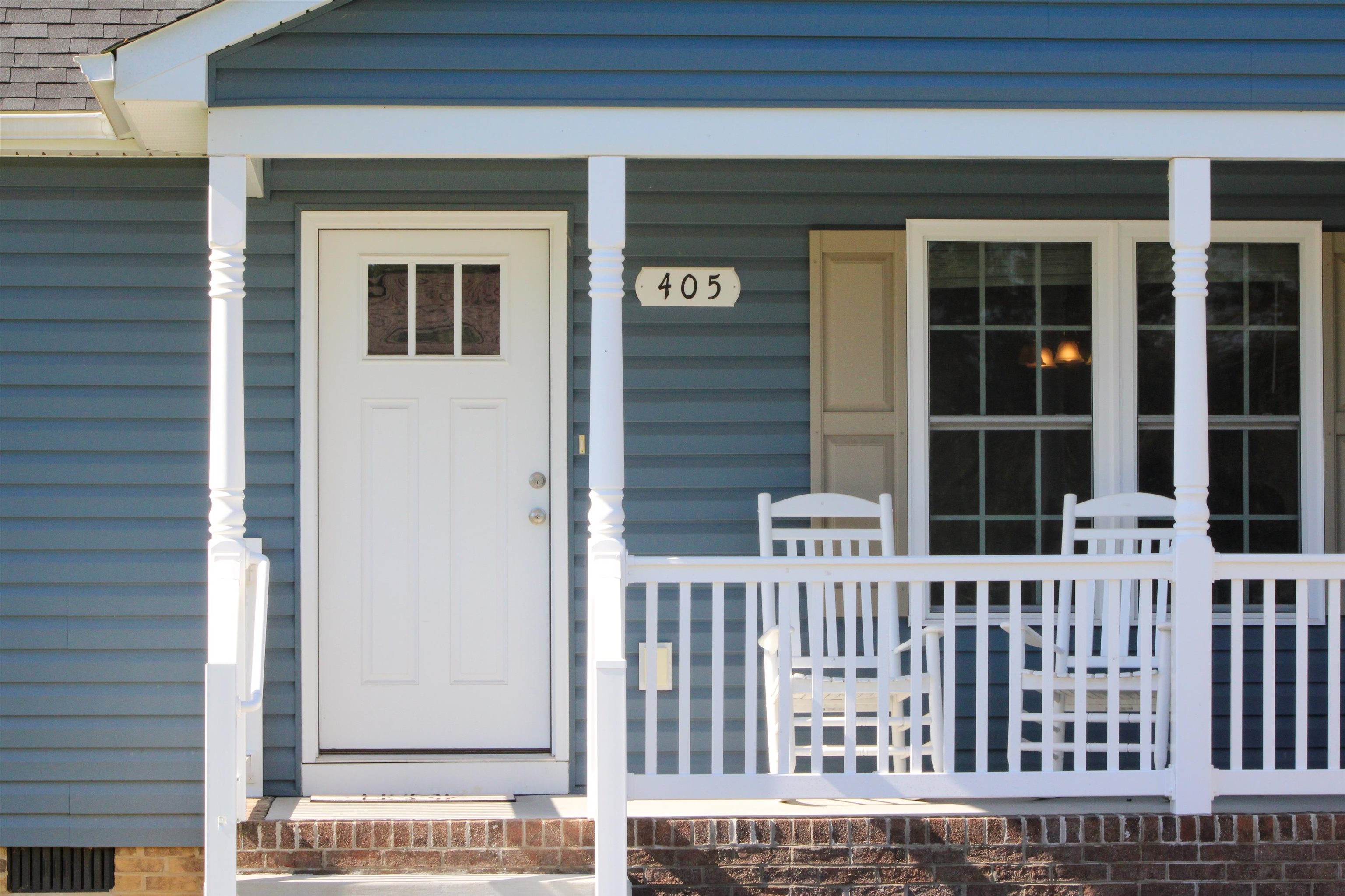 405 11TH ST, GROTTOES, Virginia 24441, 3 Bedrooms Bedrooms, ,2 BathroomsBathrooms,Residential,405 11TH ST,668468 MLS # 668468
